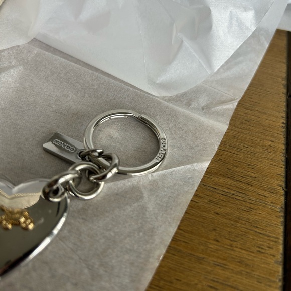 AUTHENTIC COACH KEYCHAIN SOLID SILVER METAL KEYCHAIN. - Picture 4 of 6